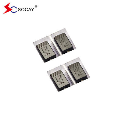 DO-214AC SMA Paket Schottky Barrier Diode 40V 2A Low Voltage Rectifier untuk Kinerja